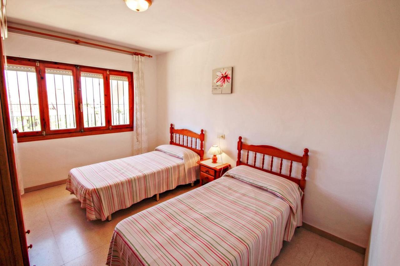 Laura-29A - Pretty Holiday Property With Garden And Private Pool In Калпе Екстериор снимка